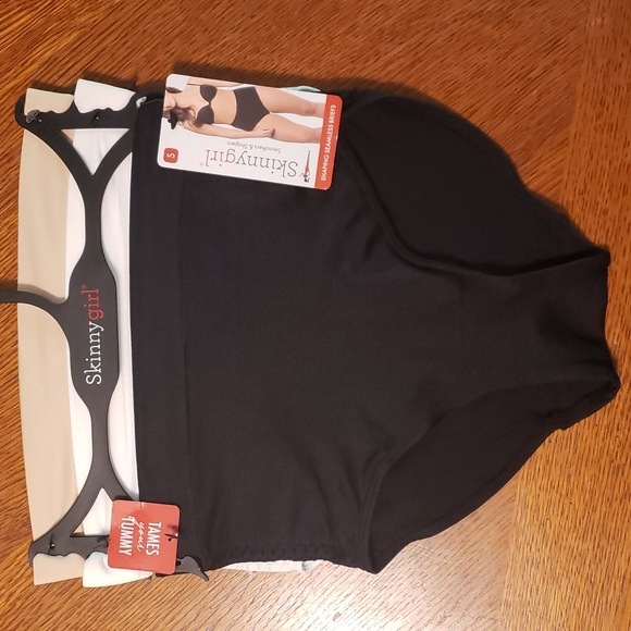 Skinnygirl Smoothers & Shapers 3-Pack Women's Seamless Shaping Briefs - Black, Beige, Mocha (S/M/L/XL)